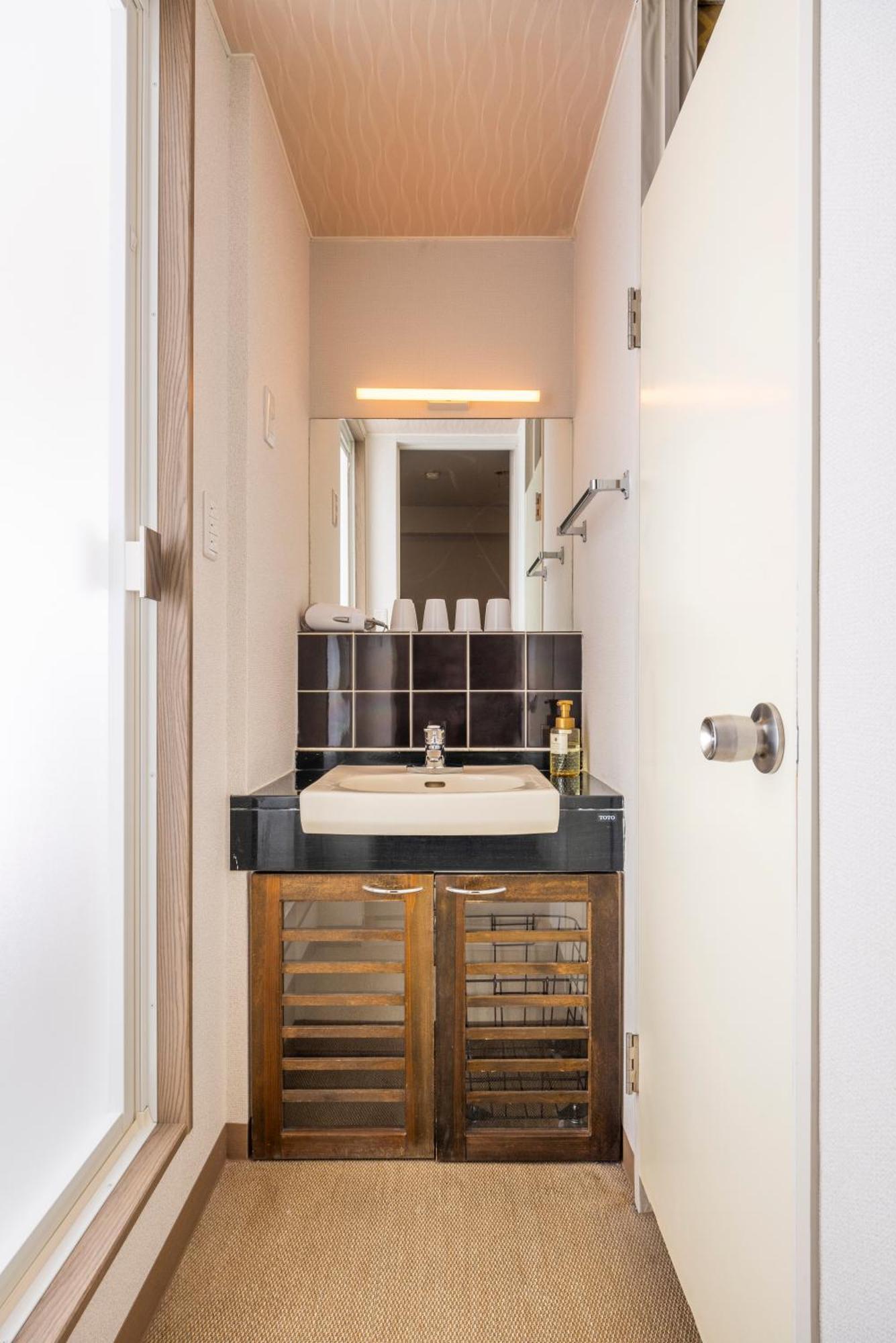 Hotel Cerezo Токио Екстериор снимка